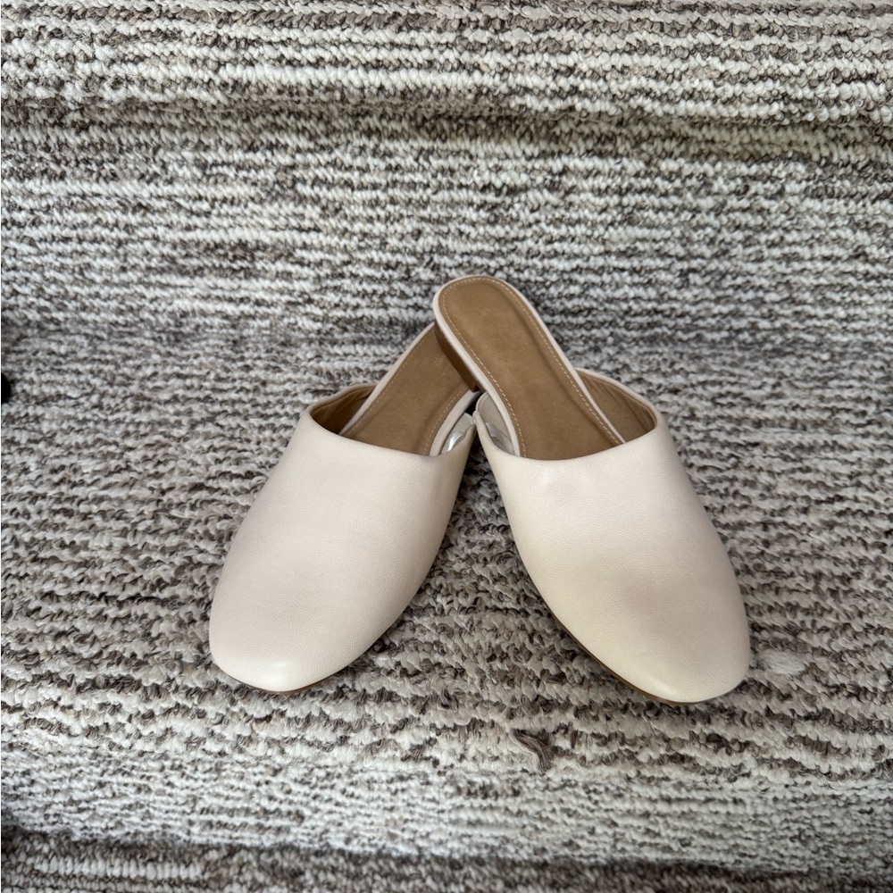 Women’s Universal Thread Mules - image 1